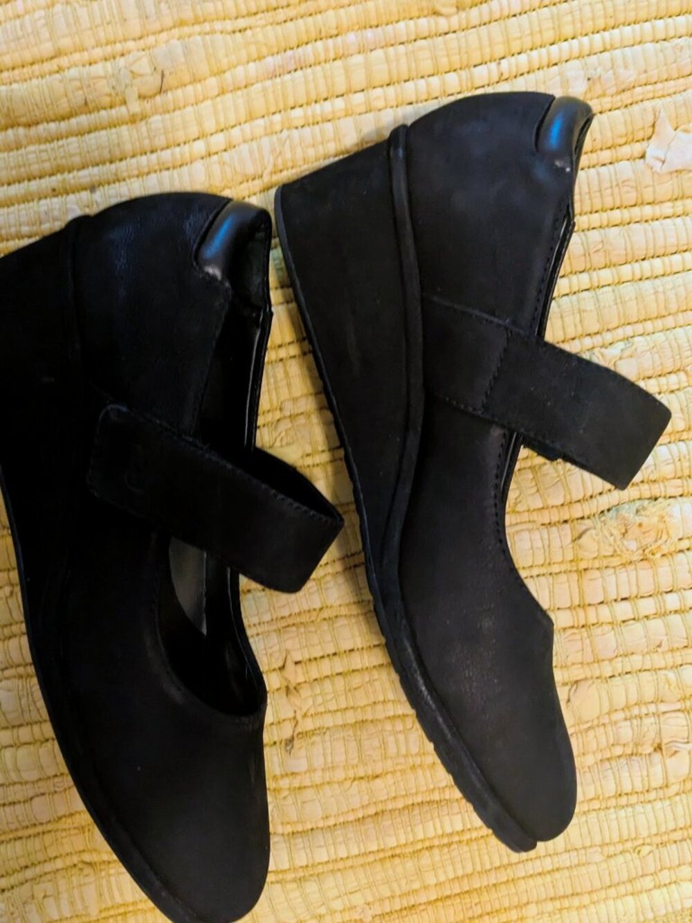 NUTURE Mary Jane Wedge Shoes - Size 8M
